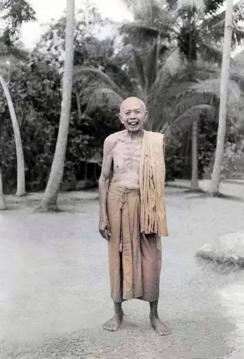 หลวงปู่ทิม อิสริโก วัดละหารไร่ จังหวัดระยอง
